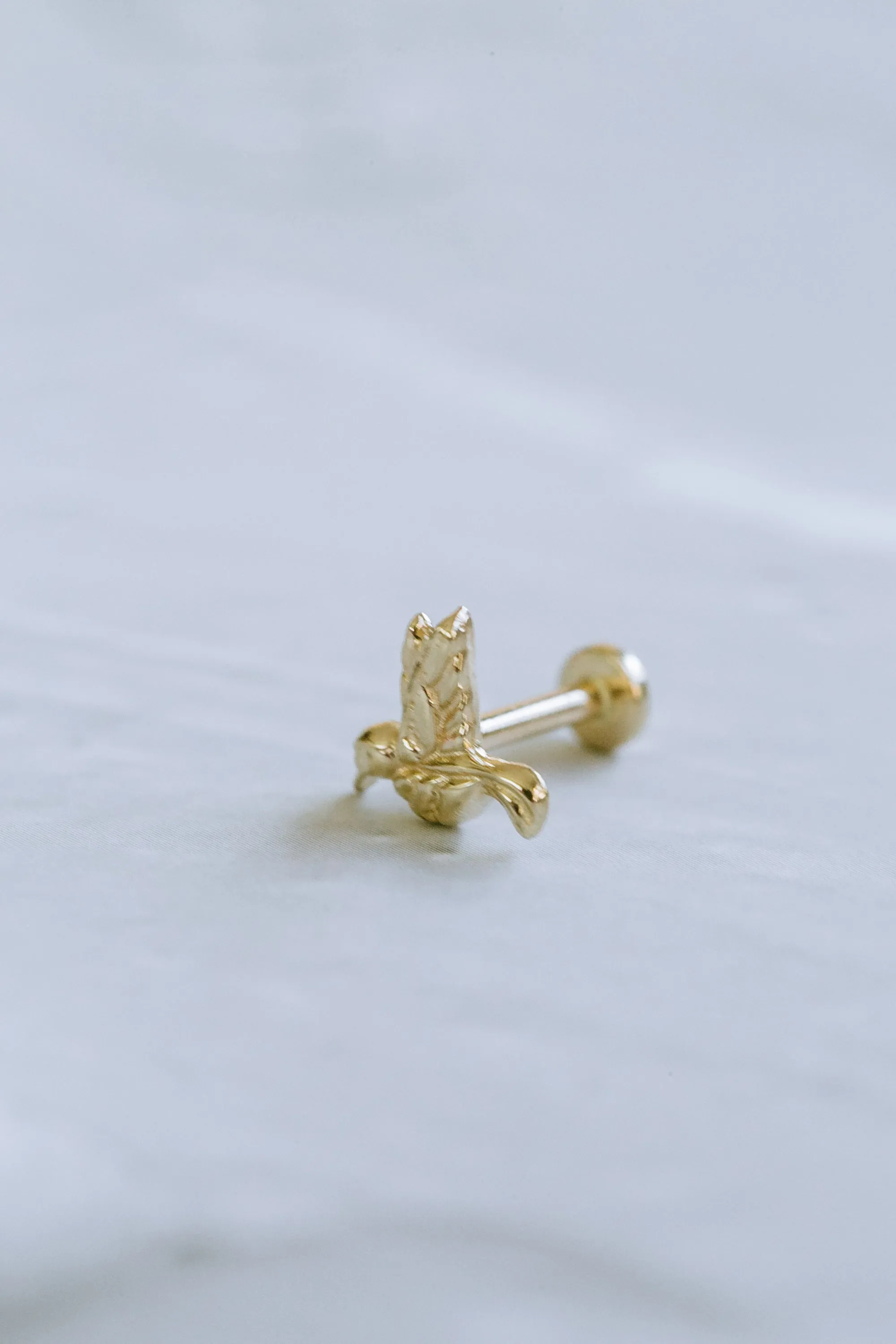 14K Solid Gold Cartilage Minimalist Cute Lucky Humming Bird Internally Internal Threaded Earring Labret