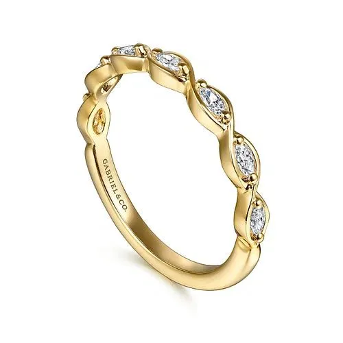 14K Y Gold .25ctw G/VS2 Marquise Shape Diamond Band