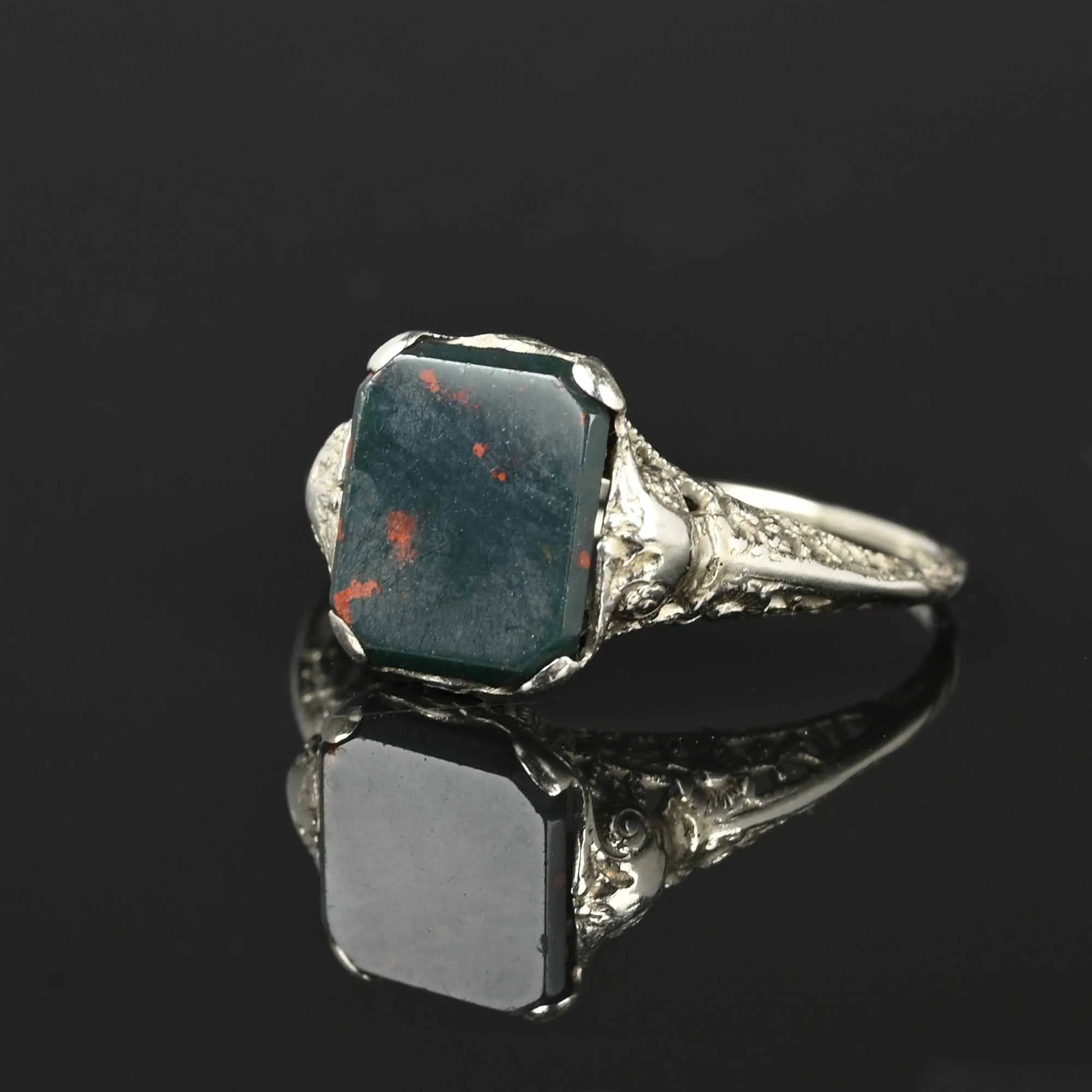 Art Deco 14K White Gold Filigree Bloodstone Ring