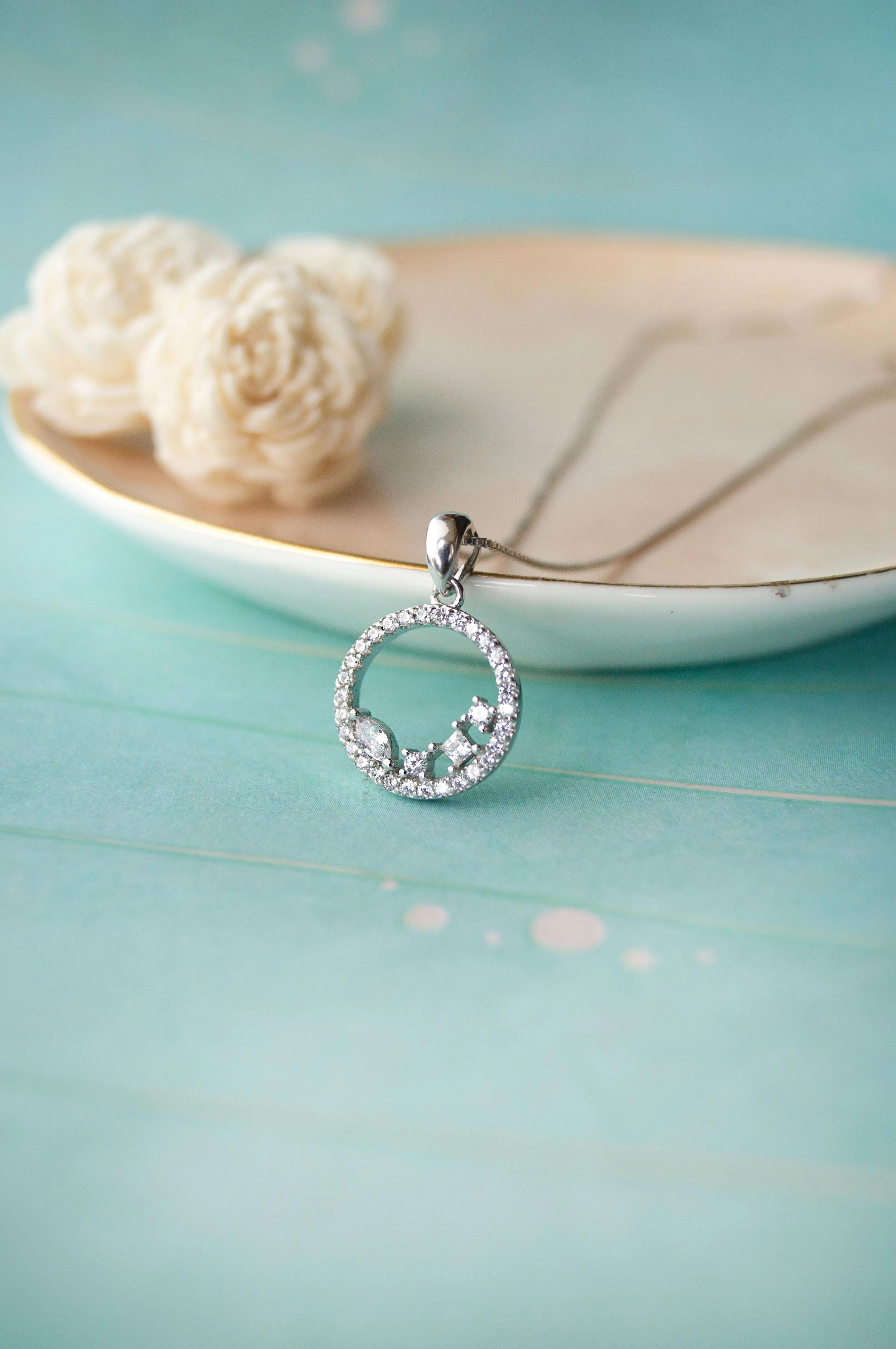 Blossom Circle Sterling Silver Pendant Set