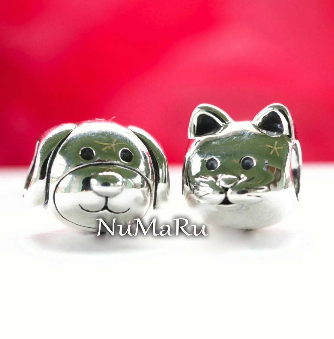 Curious Cat And Devoted Dog Gift Set Charm