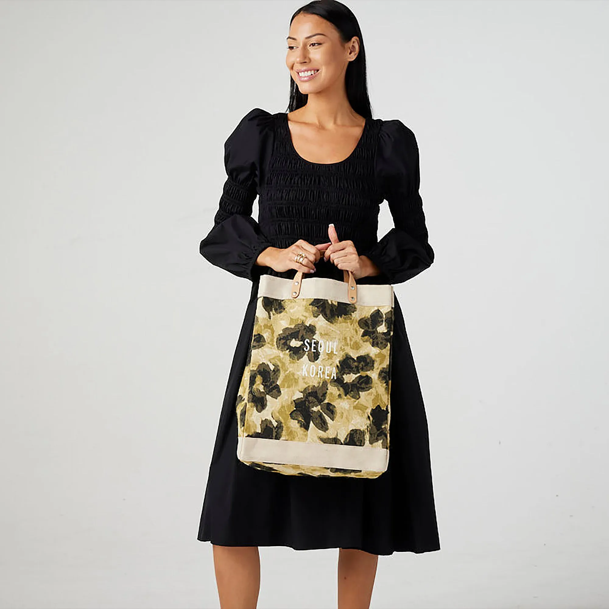 Market Bag in Khaki Bloom by Liesel Plambeck