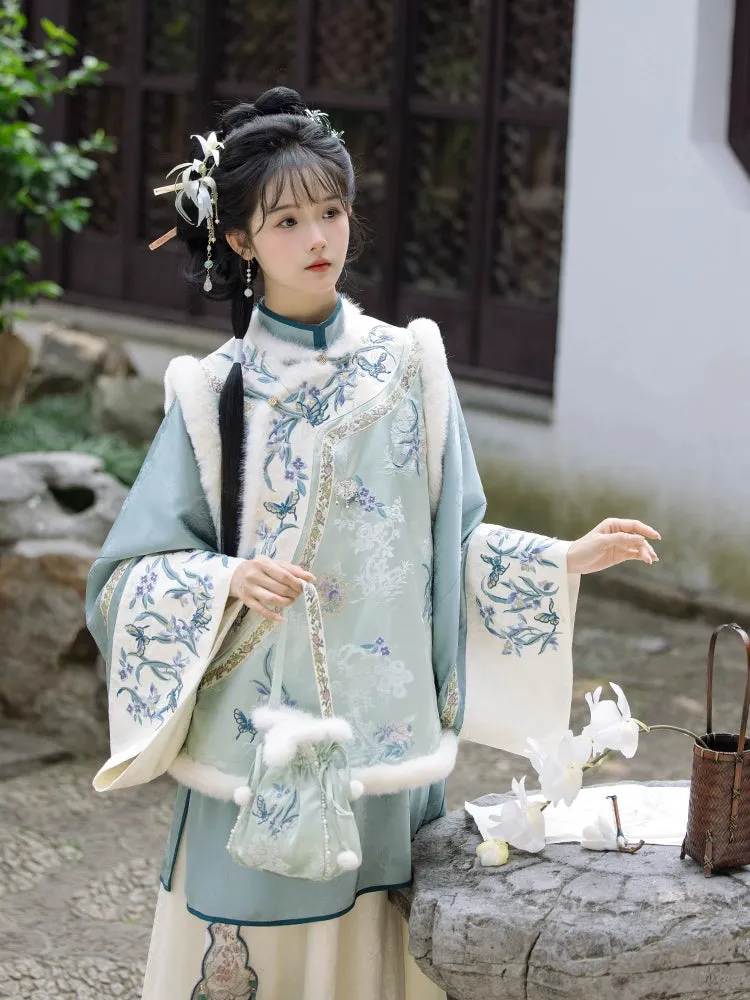 Modern Cheongsam Inspired By Ming-Qing Dynasties, Han Lady Costume, Girl's Book (Preorder)