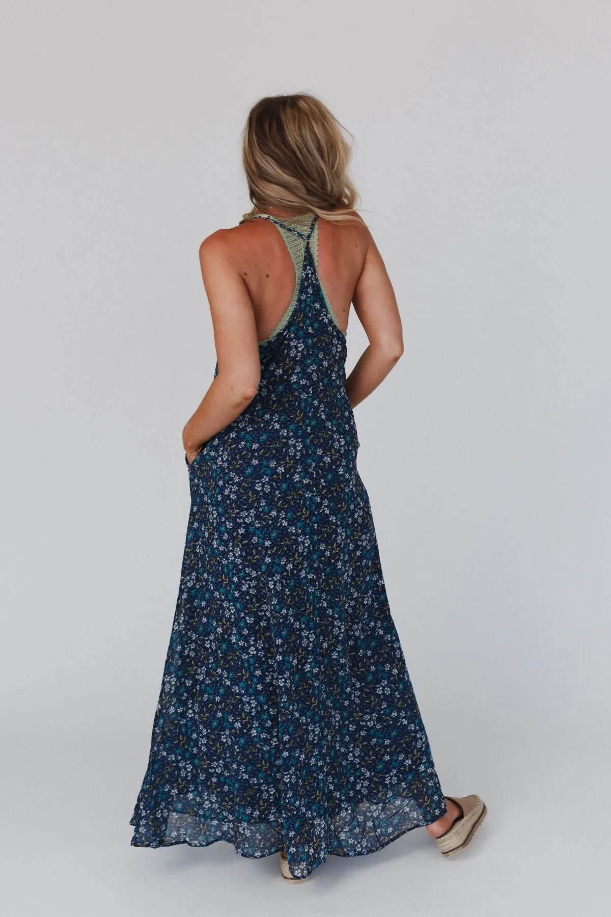 Oasis Pocket Maxi Dress - Navy Floral