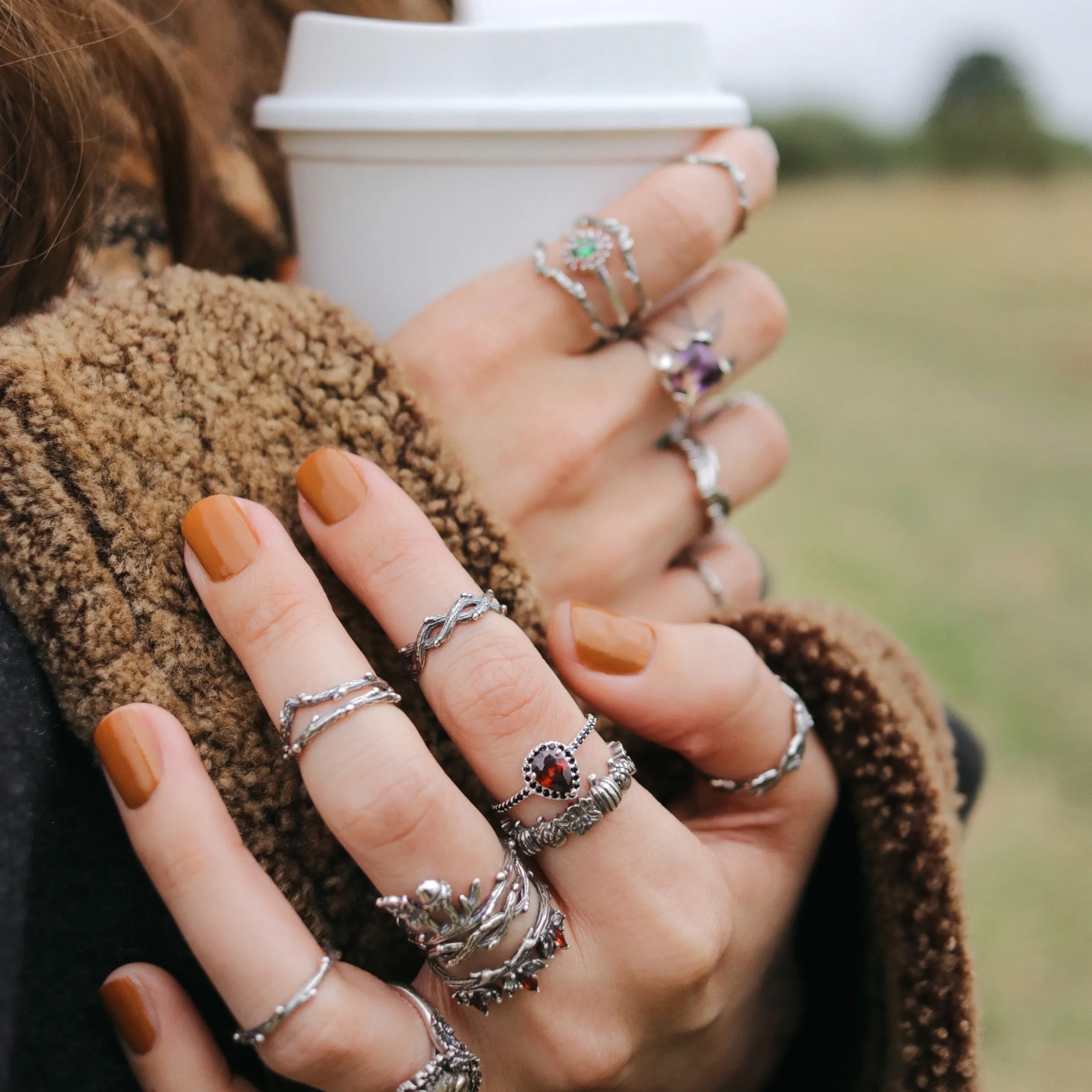 Silvestre Single Wishbone Gothic Thorn Branch Ring