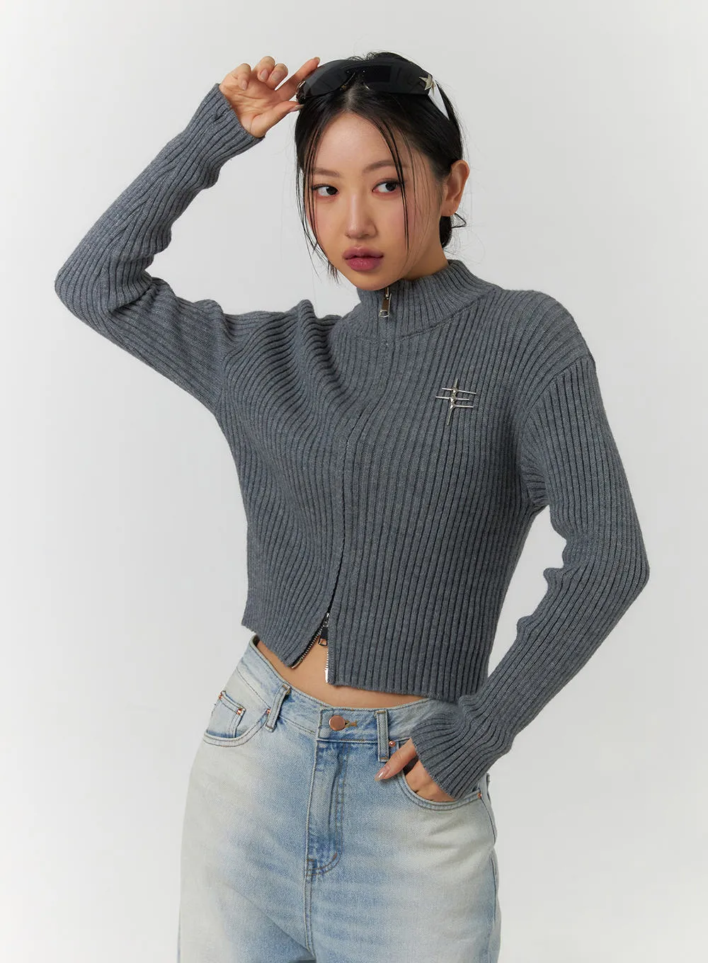 Turtle Neck Knit Zip Up Sweater CF405