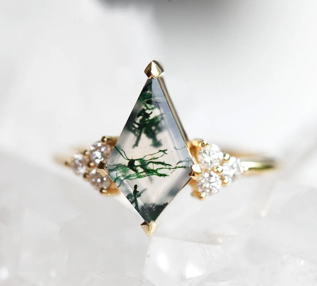 Valentia Kite Moss Agate Ring Set