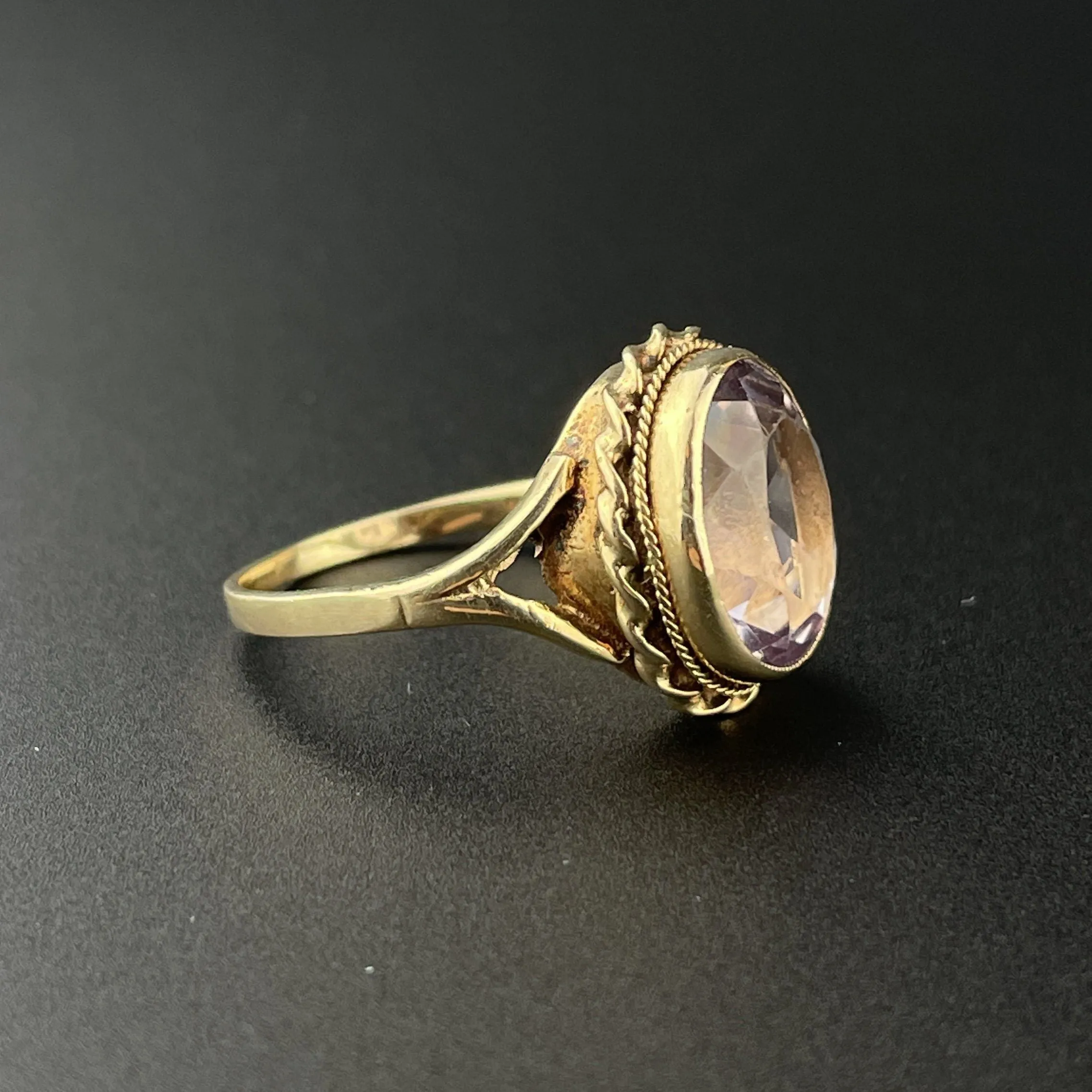 Vintage 10K Gold 5 CTW Amethyst Ring