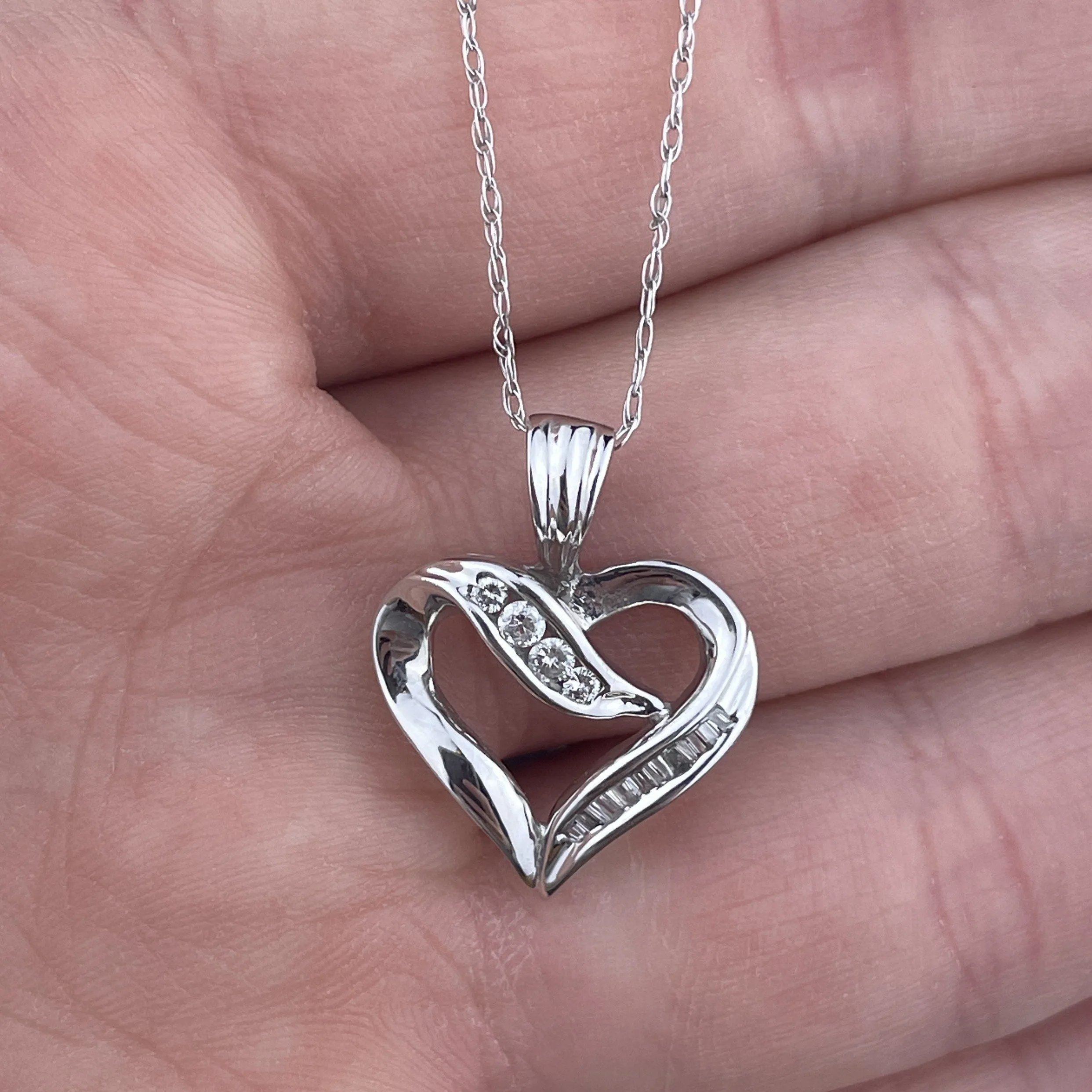 Vintage 10K White Gold Baguette Diamond Heart Pendant Necklace