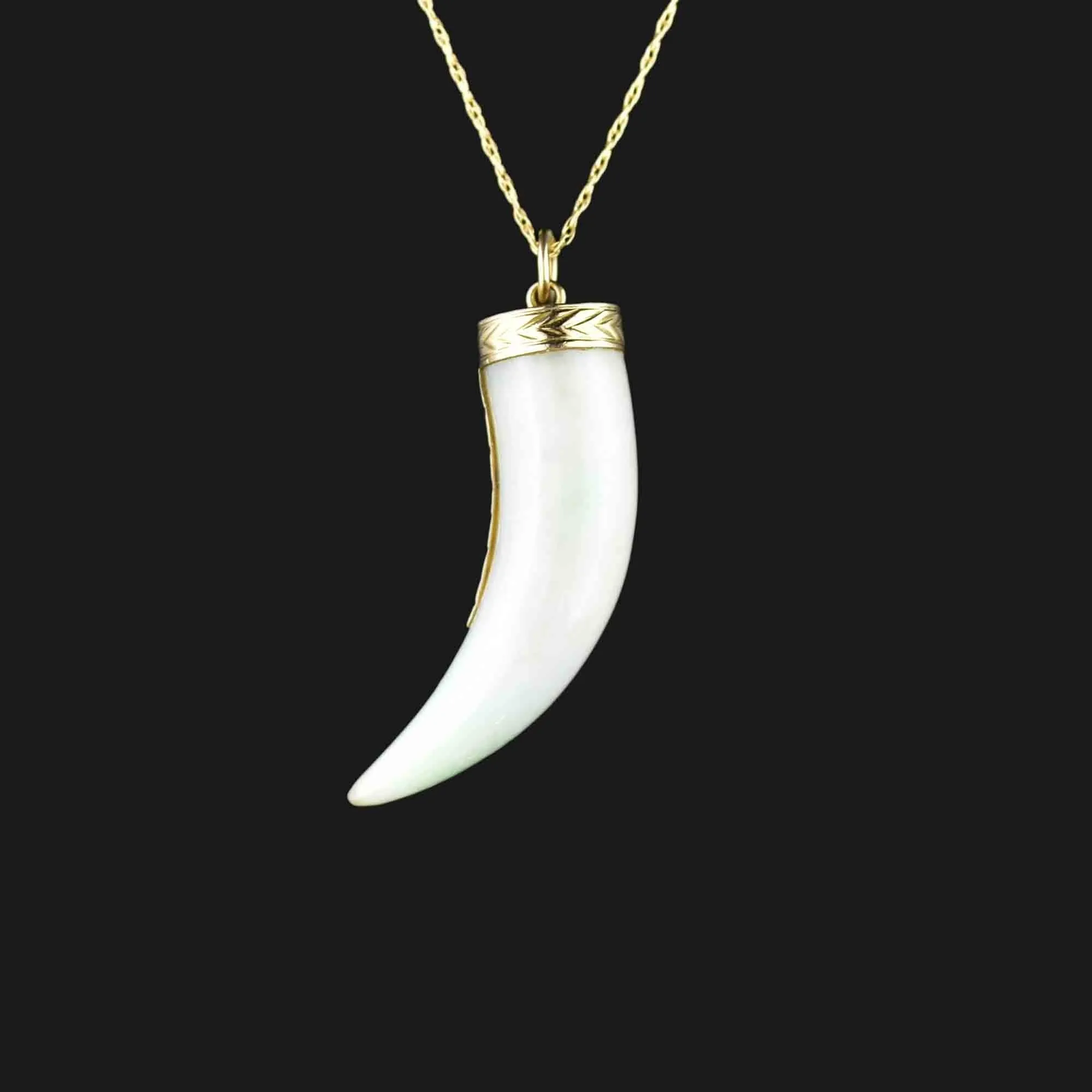 Vintage 14K Gold Jade Sabre Tooth Pendant Necklace