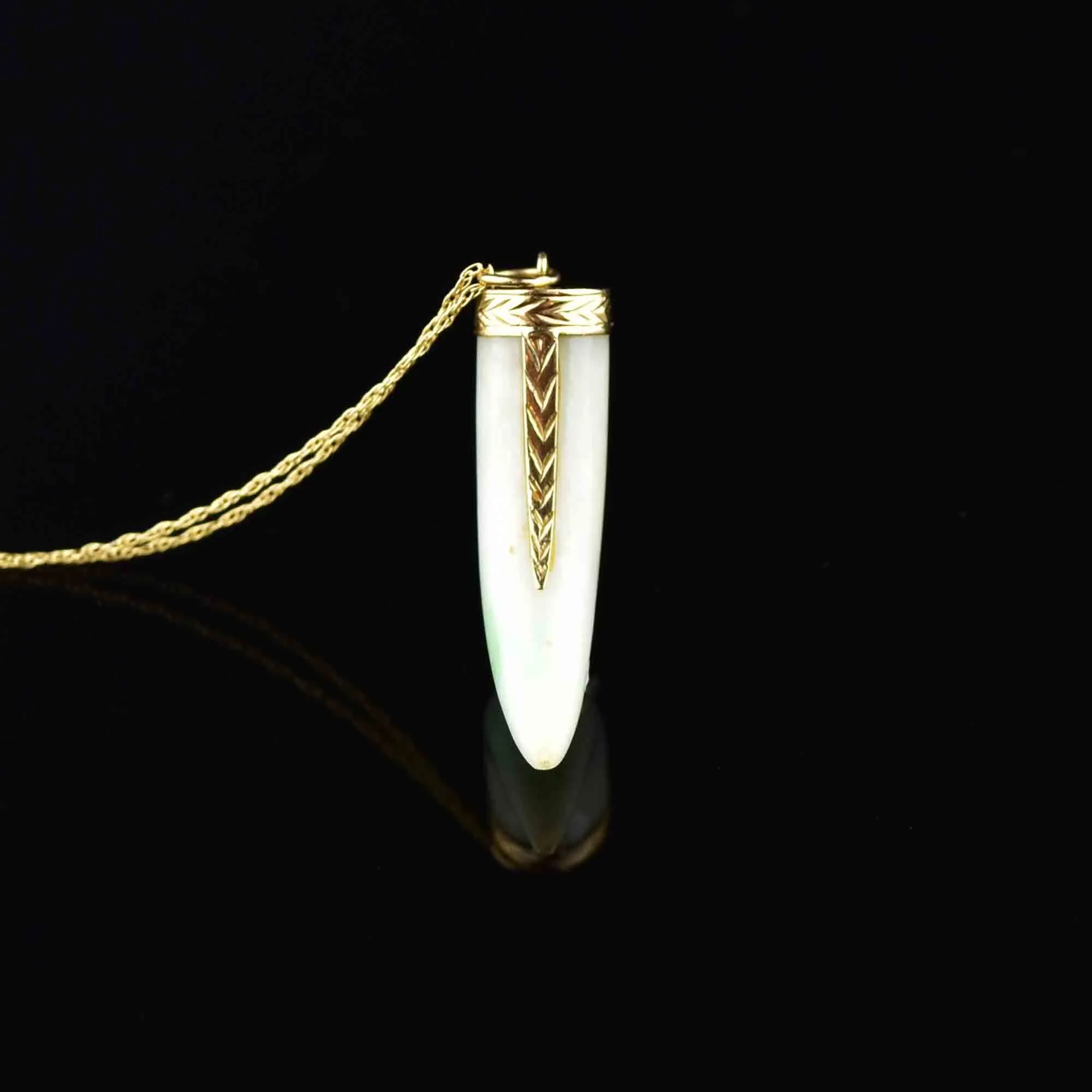 Vintage 14K Gold Jade Sabre Tooth Pendant Necklace