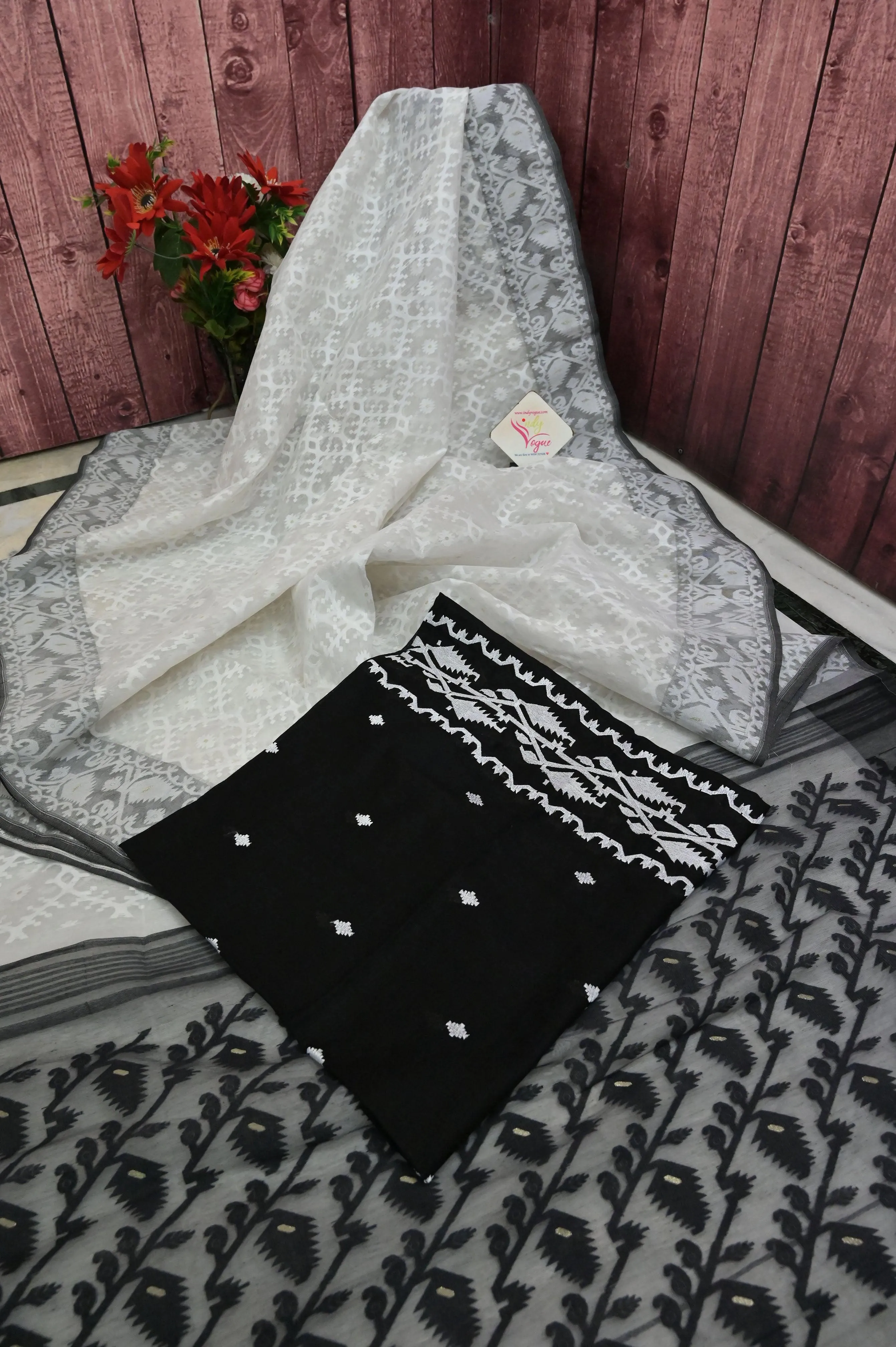 White and Black Color Jamdani Saree with Embroidered Blouse Piece