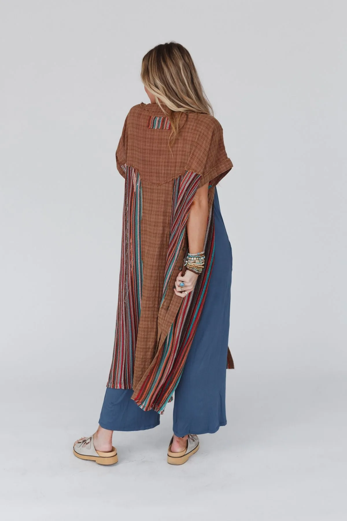 Wild Heart Contrast Side Button Duster - Mocha